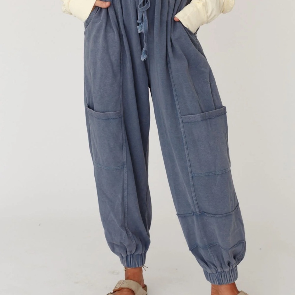 Women’s Navy Blue Drawstring Cargo Sweatpants